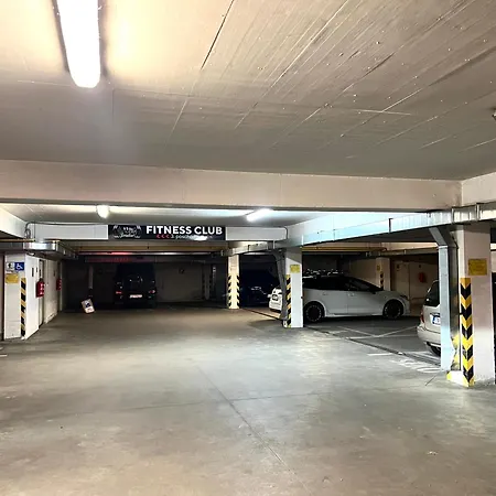 Manhattan S Terasou V Centre Mesta Trenčín